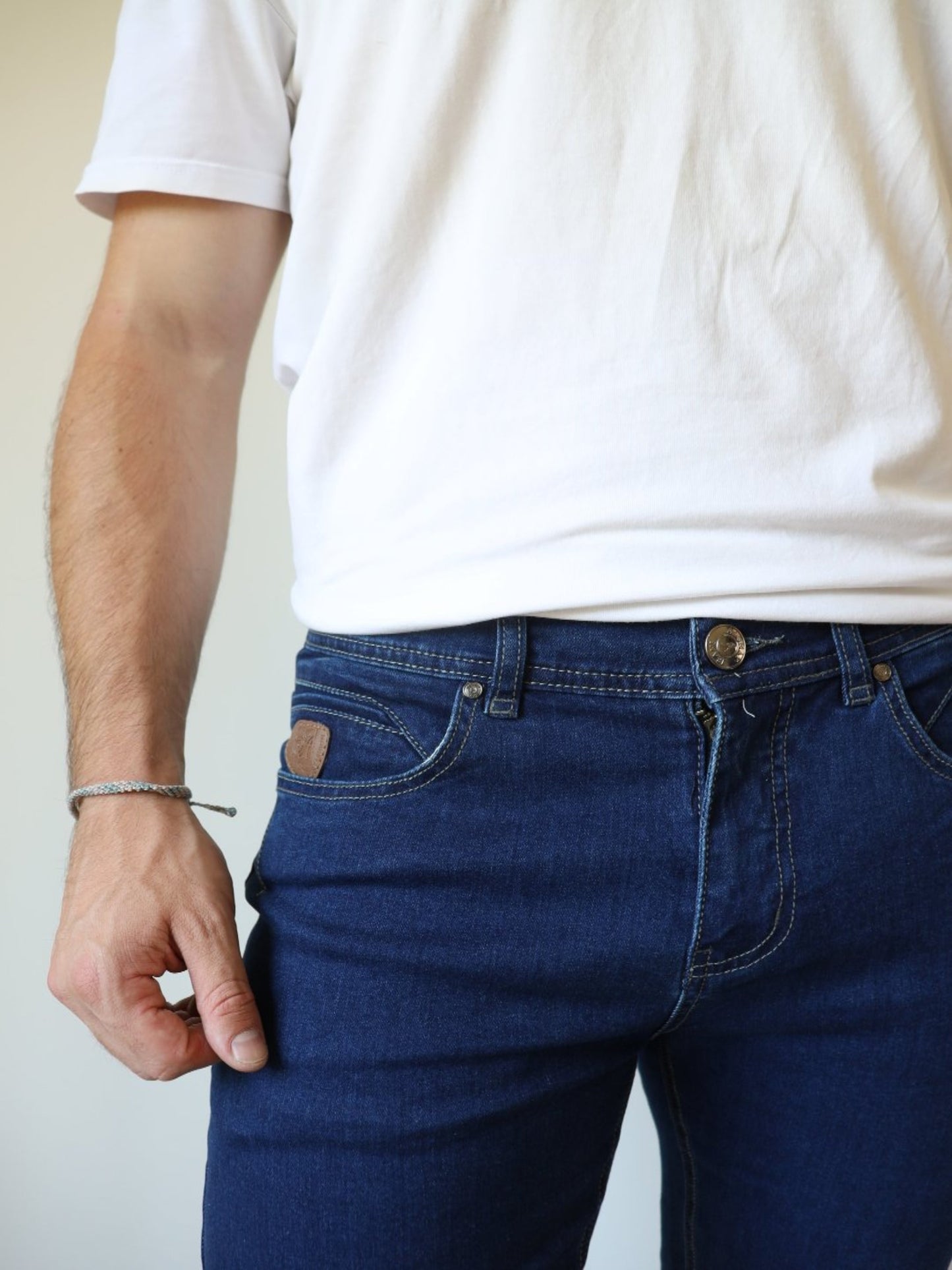 Jeans Hombre azul semi pitillo elasticado
