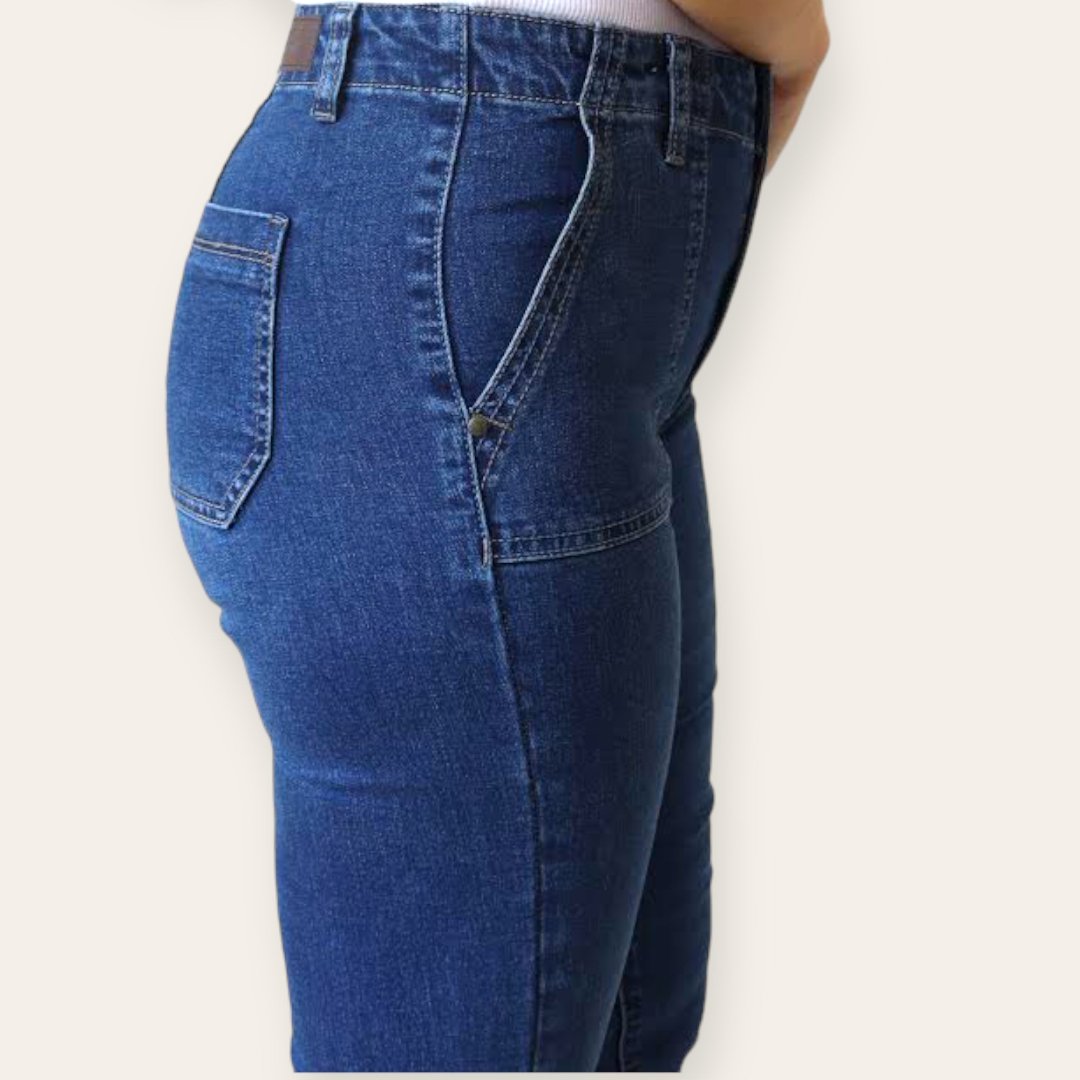 Jeans tiro alto semi pitillo azul